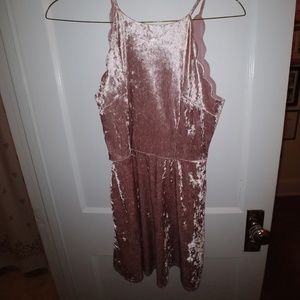 Crushed - velvet pink dress